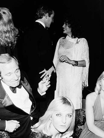 Lucrecia Plat - Mau Mau